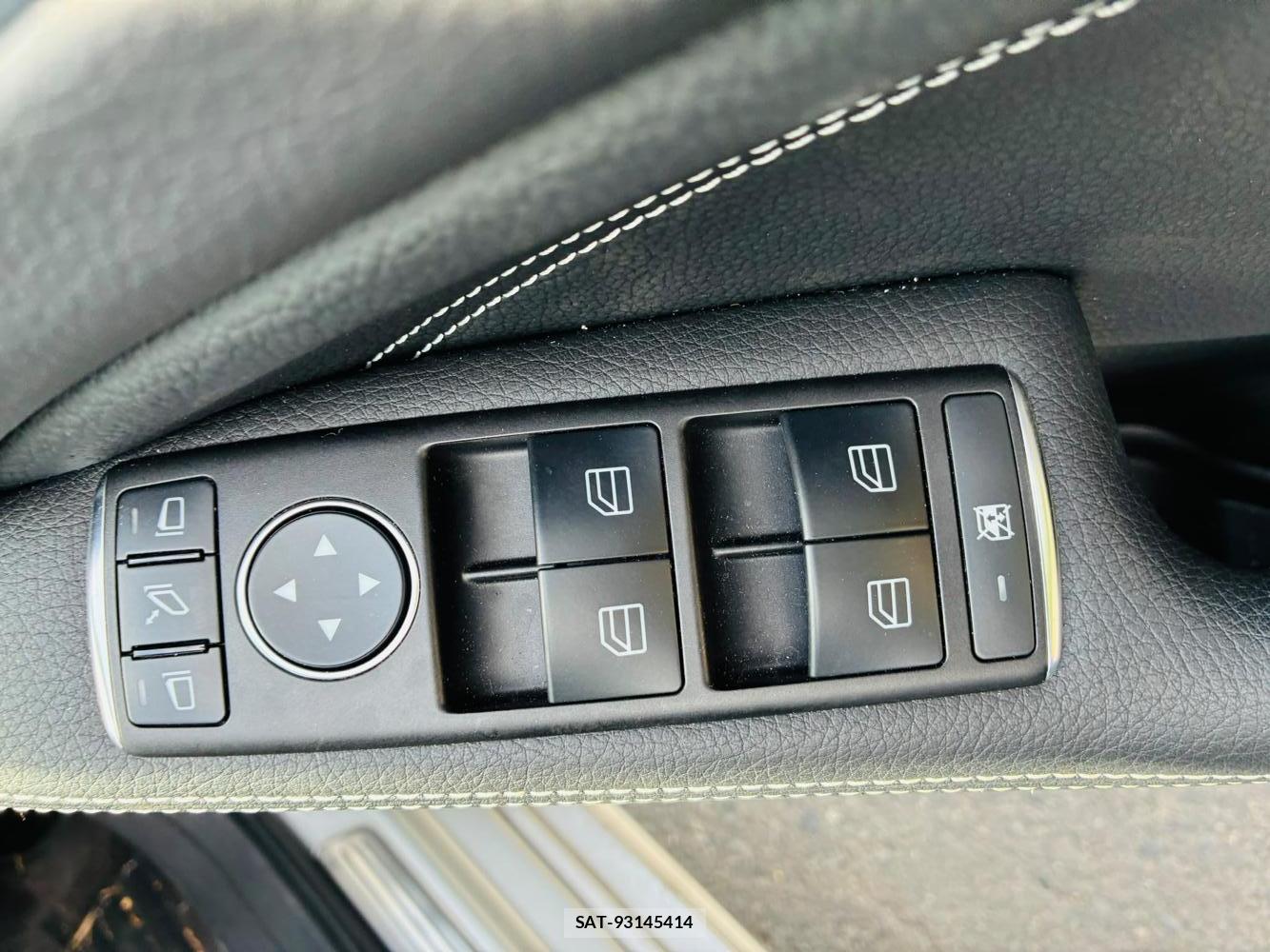 Mercedes Benz A-CLASS 2013-09 7831741-21
