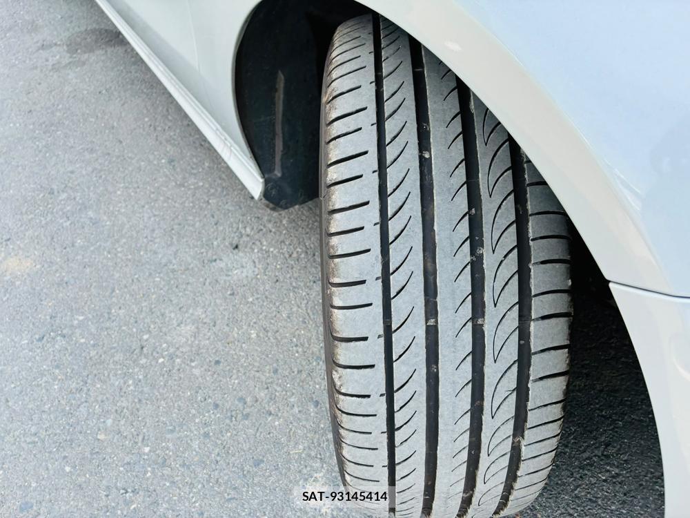 Mercedes Benz A-CLASS 2013-09 7831741-32