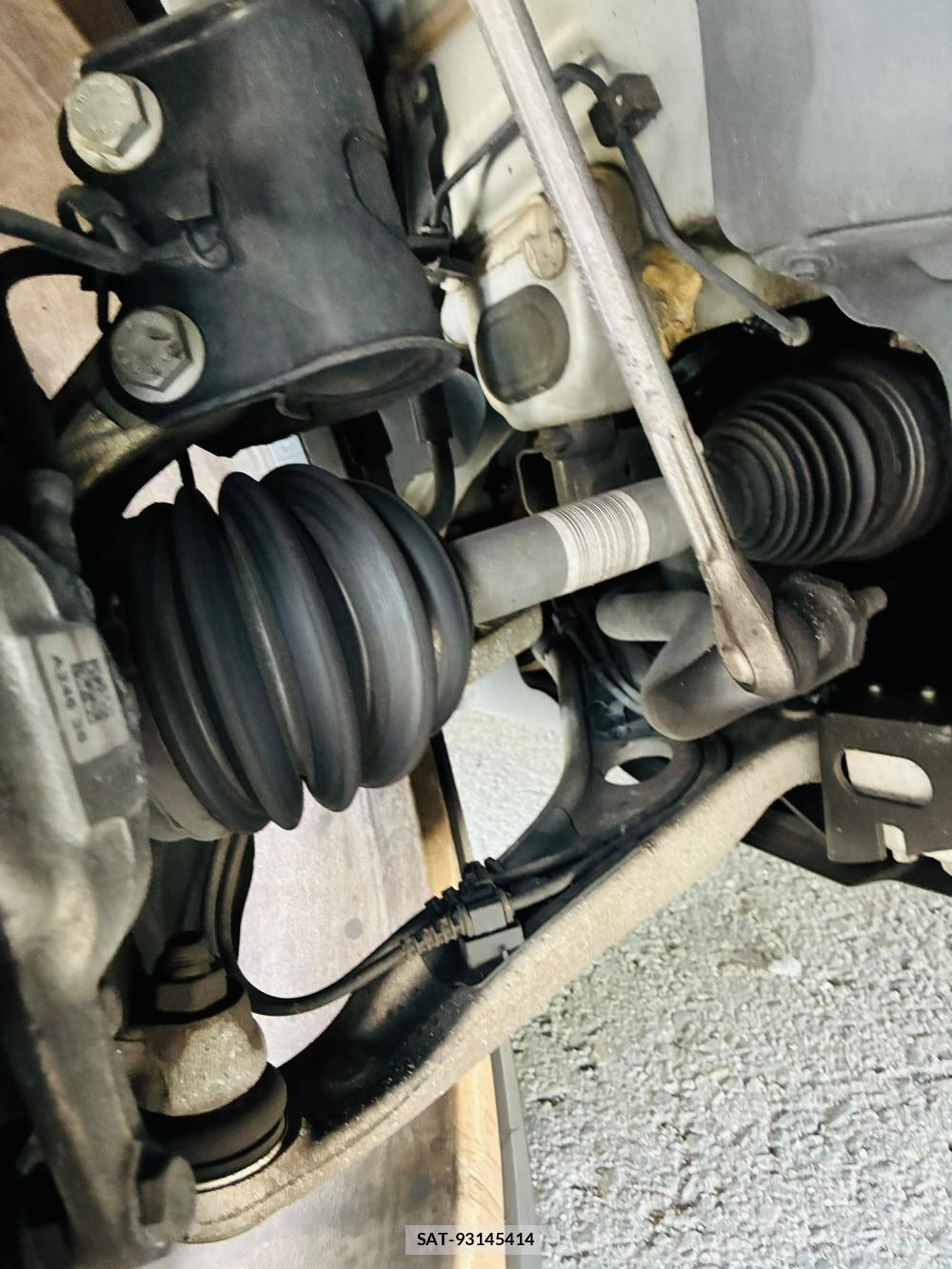 Mercedes Benz A-CLASS 2013-09 7831741-33