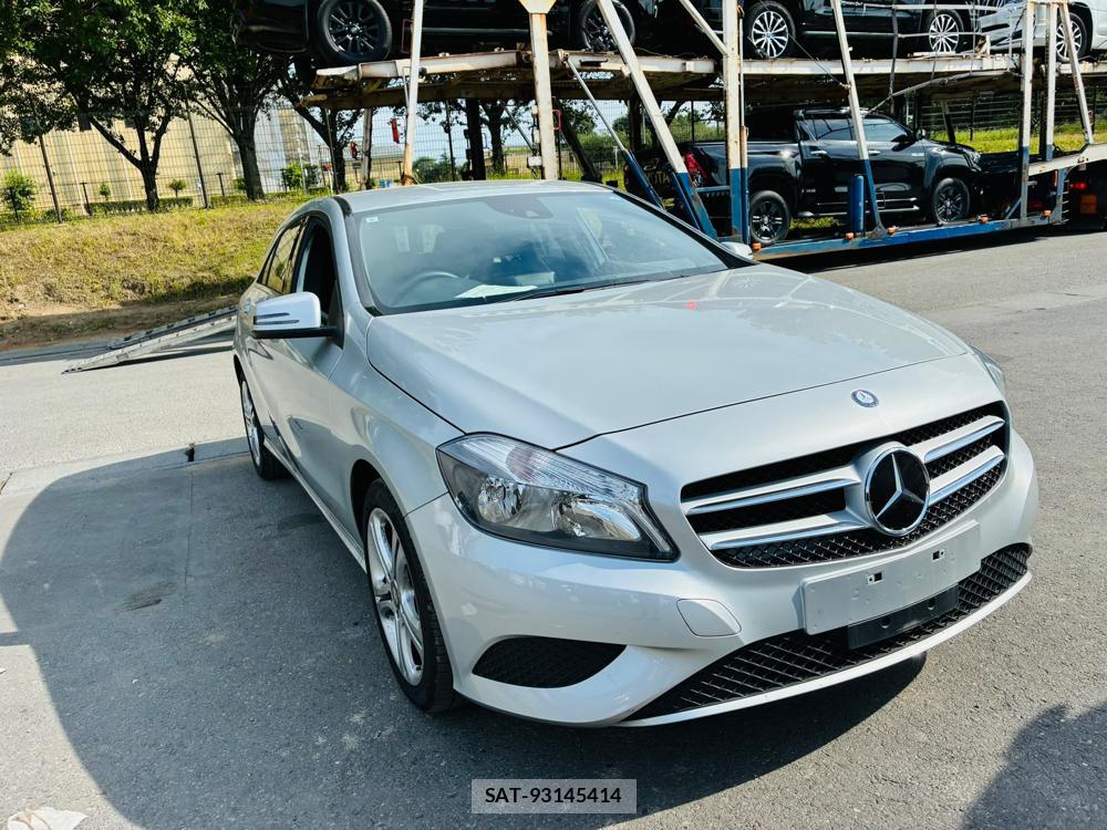 Mercedes Benz A-CLASS 2013-09 7831741-6