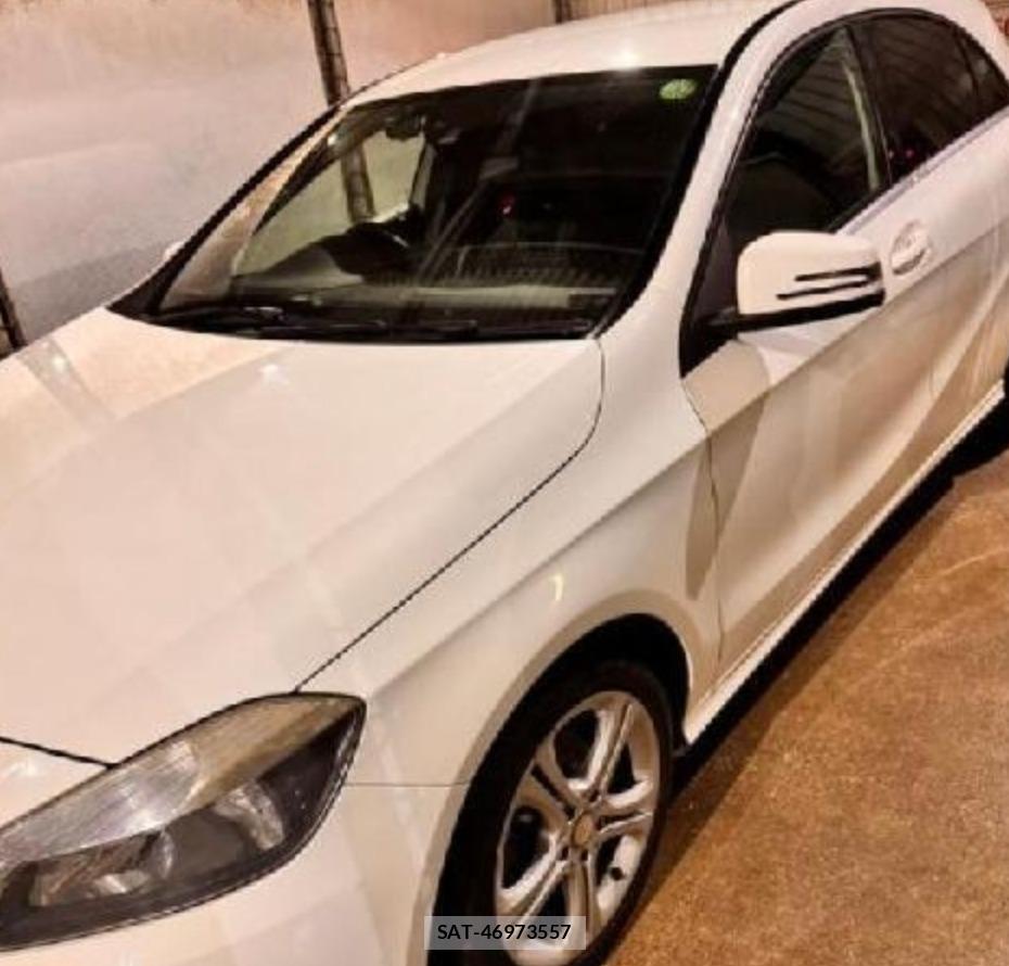 Mercedes Benz A-CLASS 2014-01 8254765-7