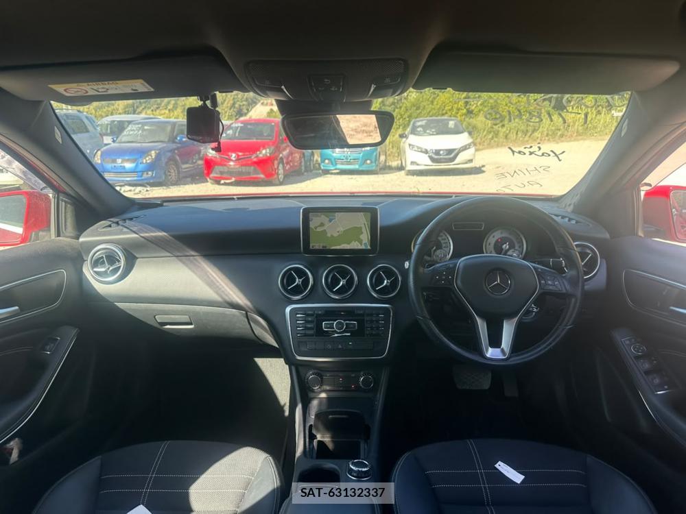 Mercedes Benz A-CLASS 2013-10 7687204-12