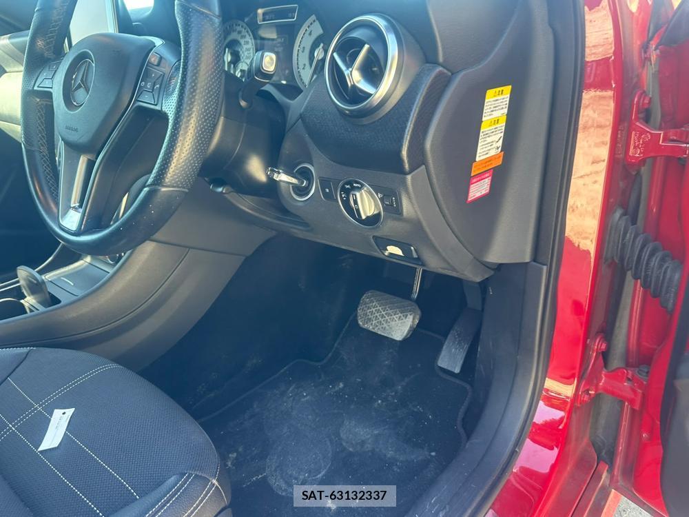 Mercedes Benz A-CLASS 2013-10 7687204-15