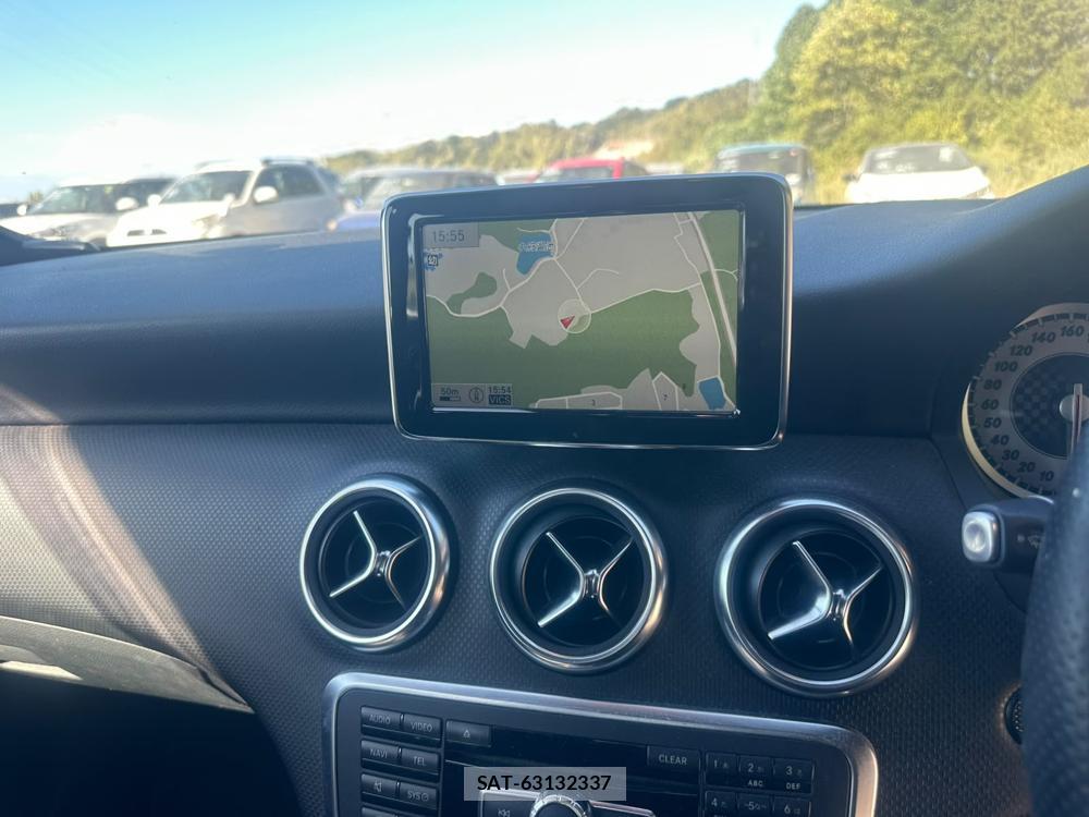 Mercedes Benz A-CLASS 2013-10 7687204-17
