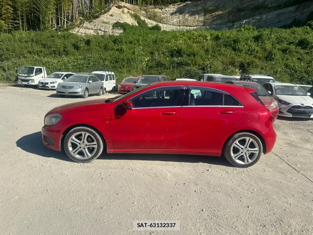 Mercedes Benz A-CLASS 2013-10 7687204-1