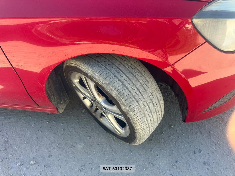 Mercedes Benz A-CLASS 2013-10 7687204-27