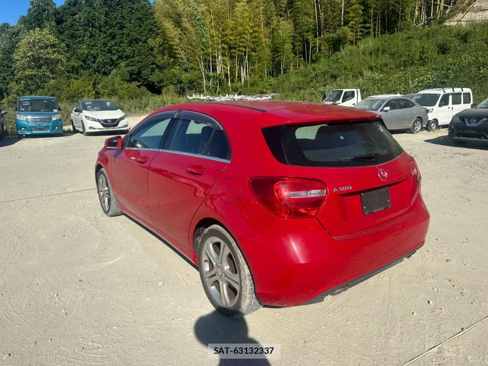 Mercedes Benz A-CLASS 2013-10 7687204-2
