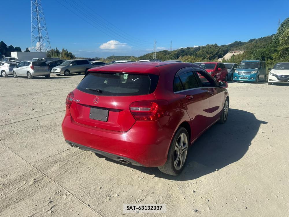 Mercedes Benz A-CLASS 2013-10 7687204-4