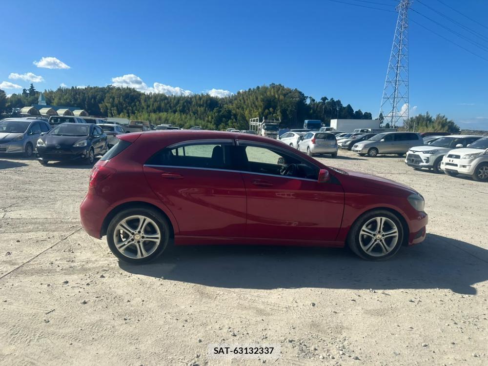 Mercedes Benz A-CLASS 2013-10 7687204-5