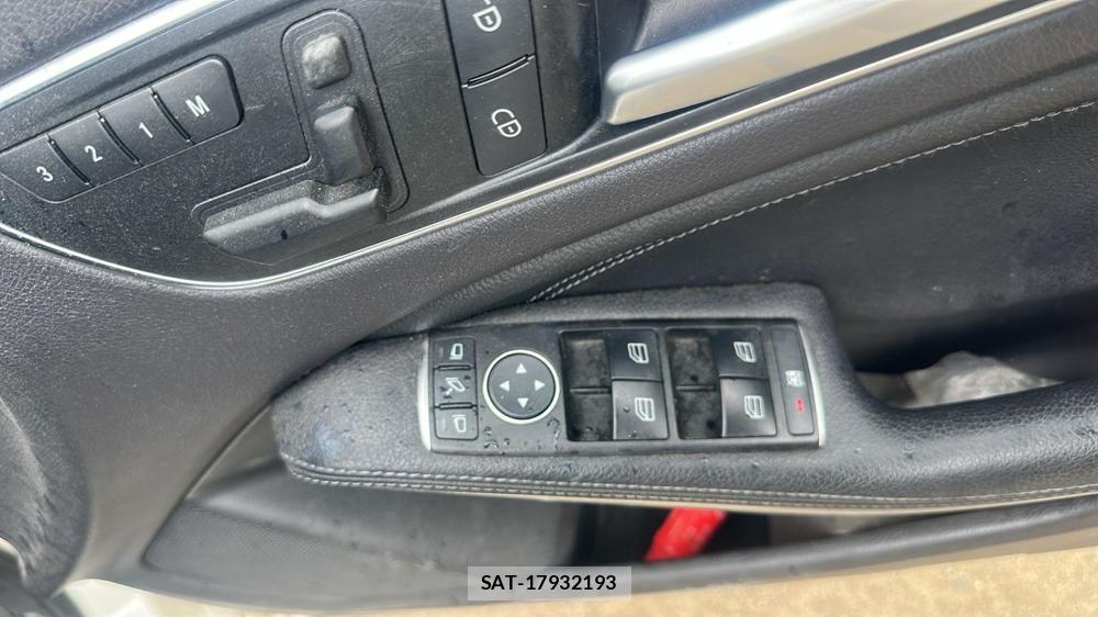 Mercedes Benz A-CLASS 2014-02 7367664-20