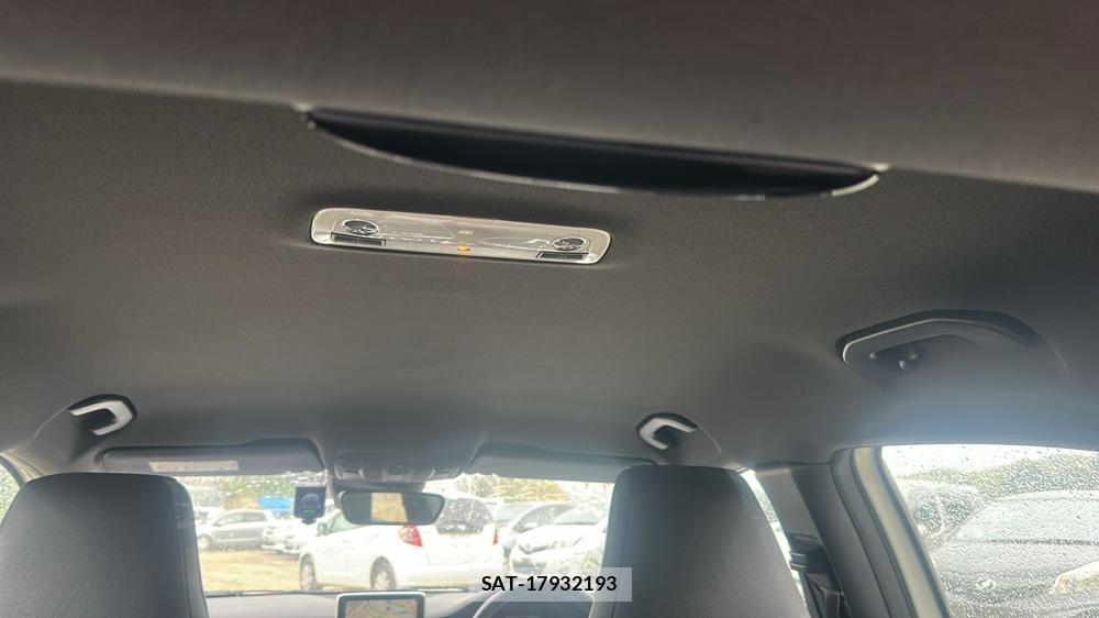 Mercedes Benz A-CLASS 2014-02 7367664-21