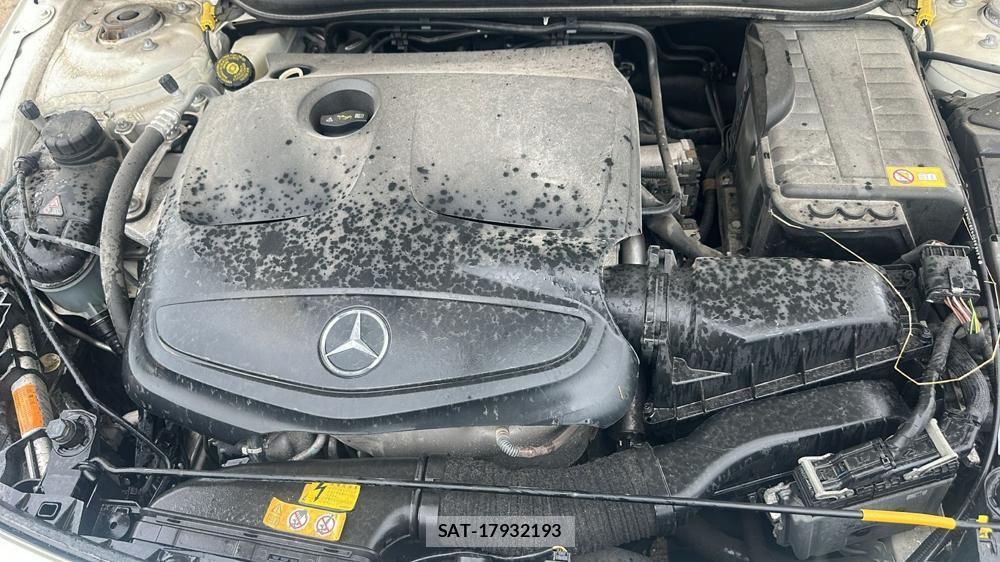 Mercedes Benz A-CLASS 2014-02 7367664-23