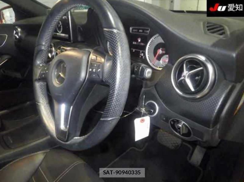 Mercedes Benz A-CLASS 2015-05 1311425-6