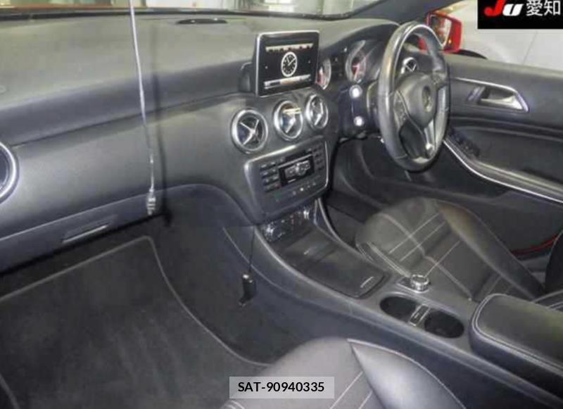 Mercedes Benz A-CLASS 2015-05 1311425-7