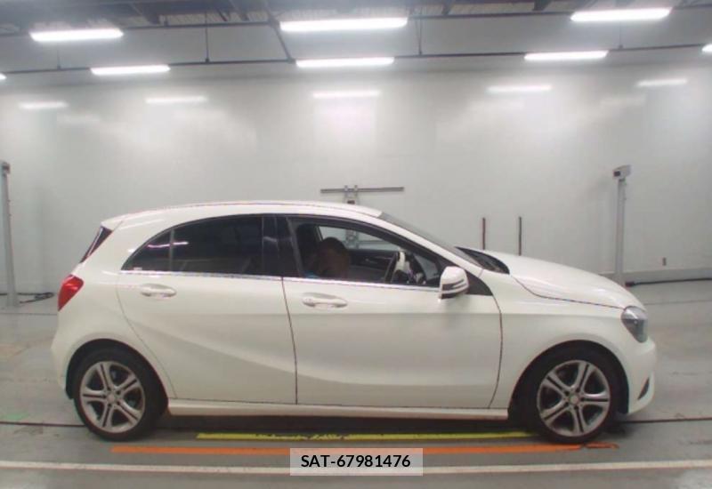 Mercedes Benz A-CLASS 2013-03 1311428-1