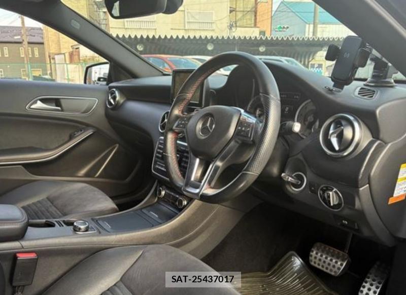 Mercedes Benz A-CLASS 2013-12 8290206-16