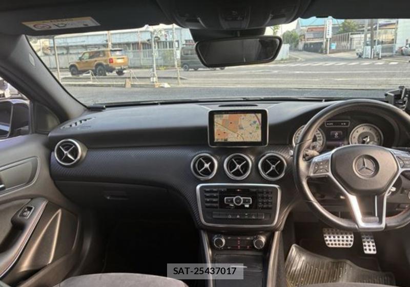Mercedes Benz A-CLASS 2013-12 8290206-18