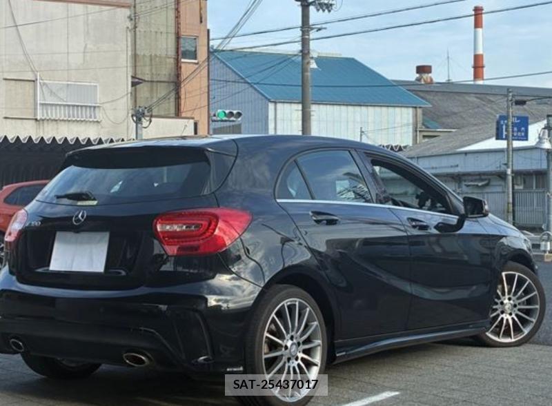 Mercedes Benz A-CLASS 2013-12 8290206-8
