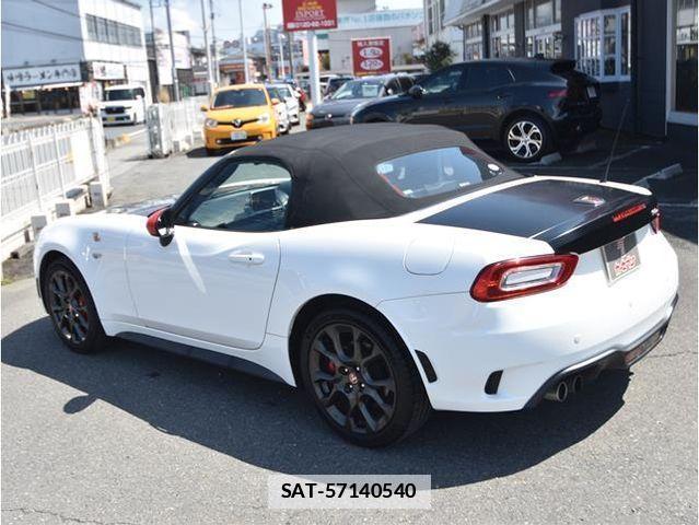 Abarth 124 Spider 2016-08 847267-9