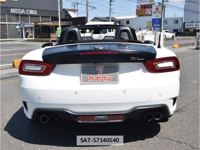 Abarth 124 Spider 2016-08 847267-10
