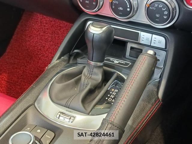 Abarth 124 Spider 2019-06 7213817-18