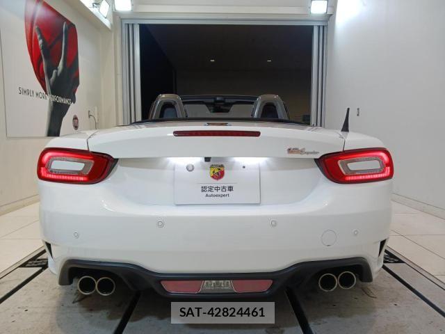 Abarth 124 Spider 2019-06 7213817-4