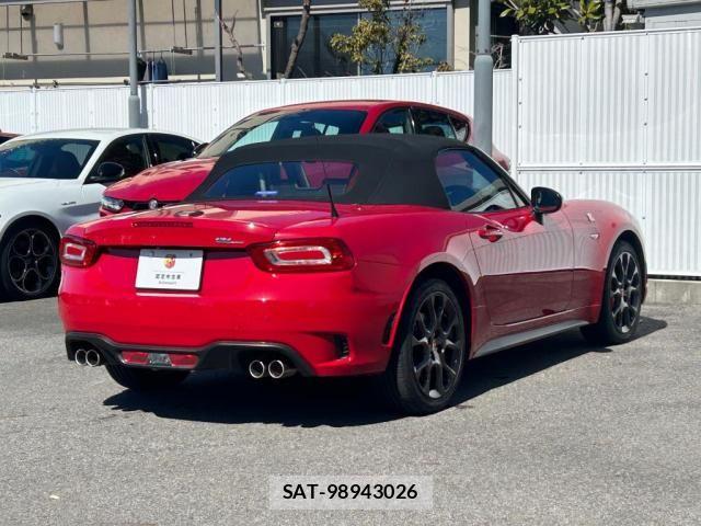 Abarth 124 Spider 2017-09 7324849-11