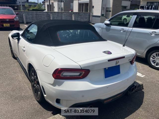 Abarth 124 Spider 2016-01 7324848-3