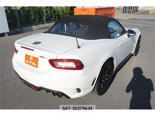 Abarth 124 Spider 2019-05 7390816-20