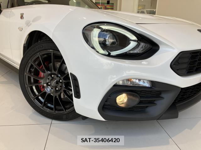 Abarth 124 Spider 2017-03 8126397-28