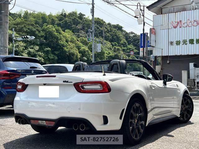Abarth 124 Spider 2017-03 8334334-13