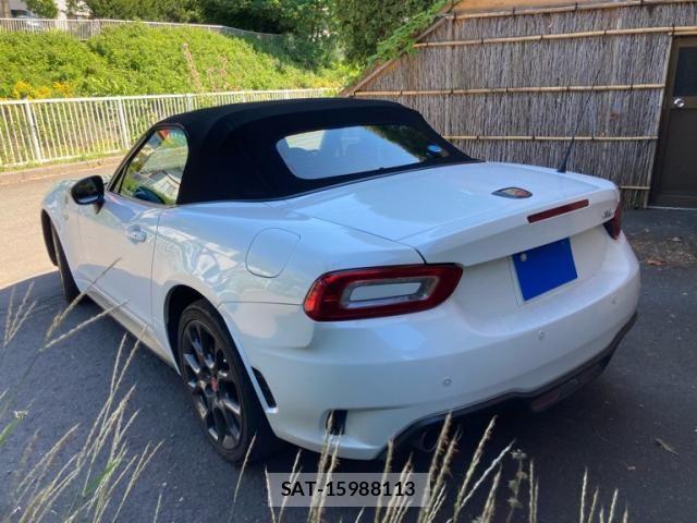 Abarth 124 Spider 2017-09 8409585-10
