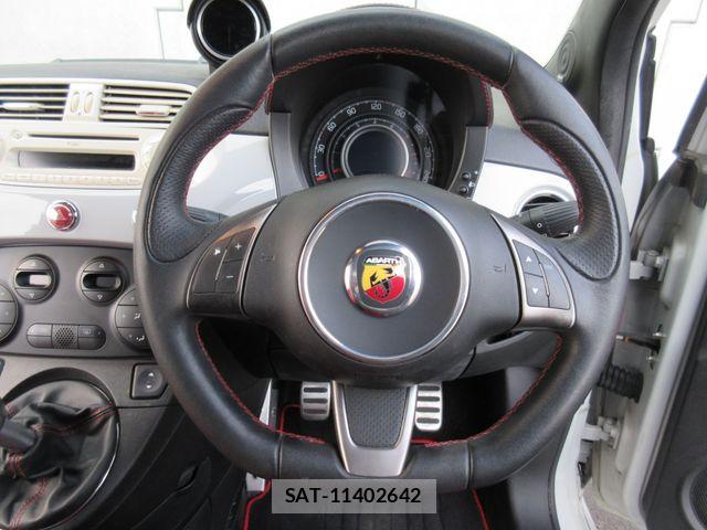 Abarth 500 2013-06 6790672-27