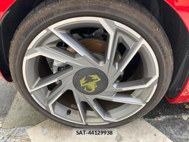 Abarth 500 2023-10 7614558-10