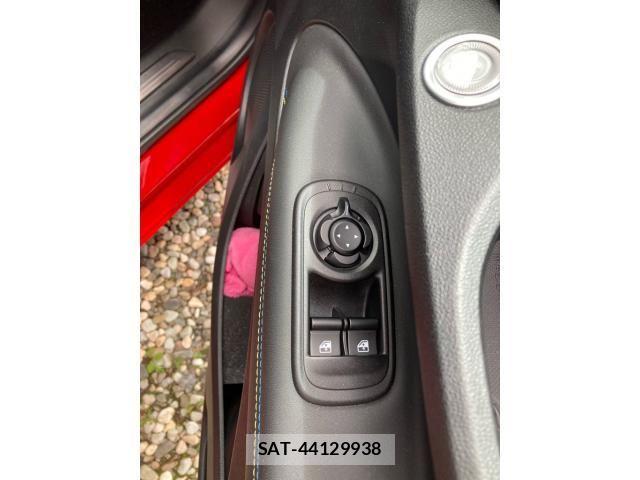 Abarth 500 2023-10 7614558-15
