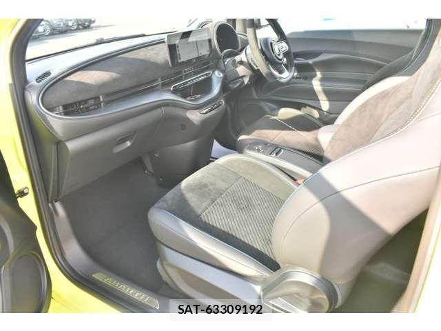 Abarth 500 2024-10 7875060-16