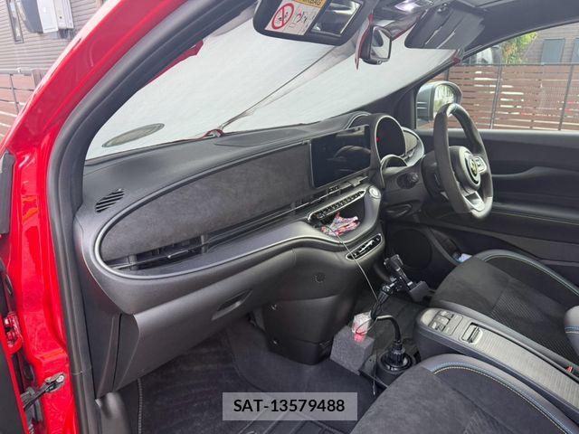 Abarth 500 2023-12 8456593-11