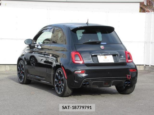 Abarth 595 2018-03 636486-14