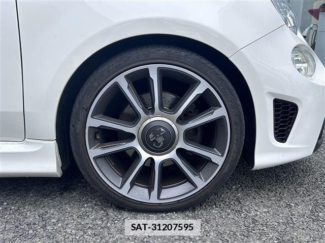 Abarth 595 2018-05 1202188-10
