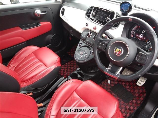 Abarth 595 2018-05 1202188-11
