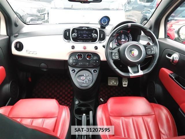 Abarth 595 2018-05 1202188-15
