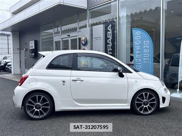 Abarth 595 2018-05 1202188-3