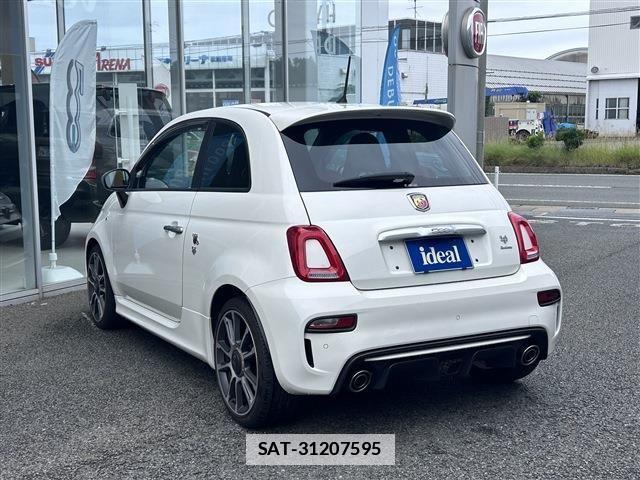 Abarth 595 2018-05 1202188-6