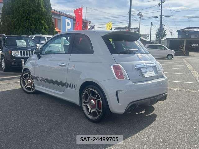 Abarth 595 2016-01 1275180-6