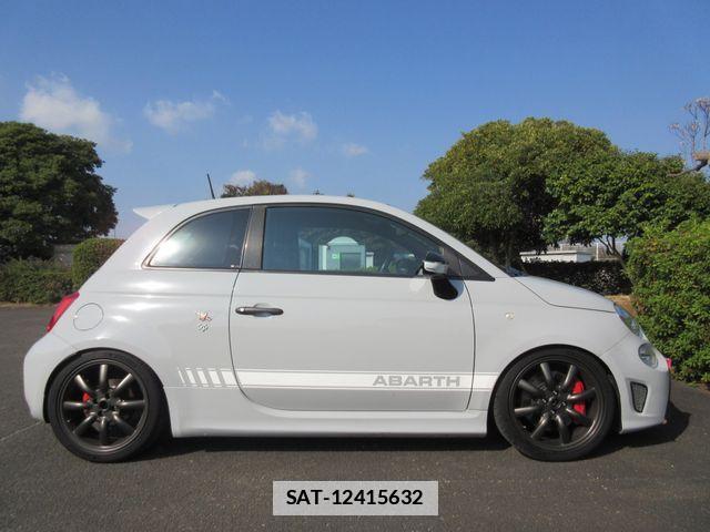 Abarth 595 2020-09 1583520-11
