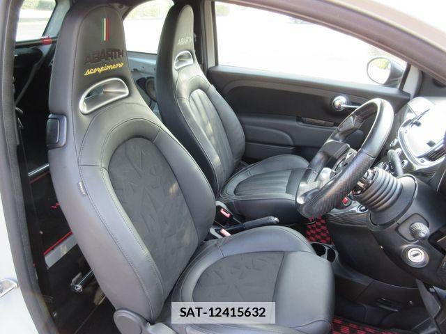 Abarth 595 2020-09 1583520-22