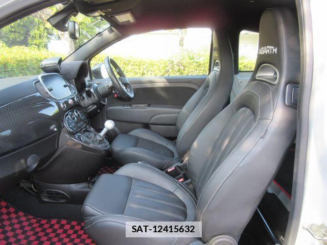 Abarth 595 2020-09 1583520-23