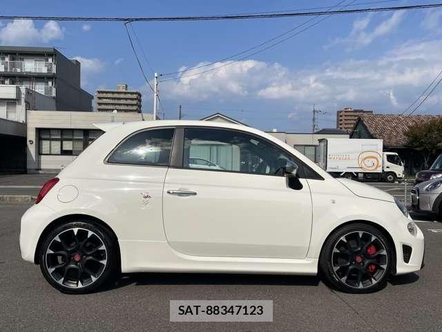 Abarth 595 2017-03 3657902-3