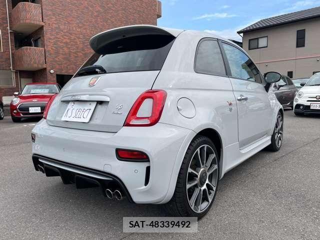 Abarth 595 2019-10 3657899-4