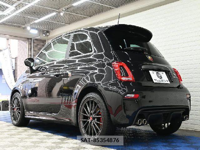Abarth 595 2022-03 6008164-2